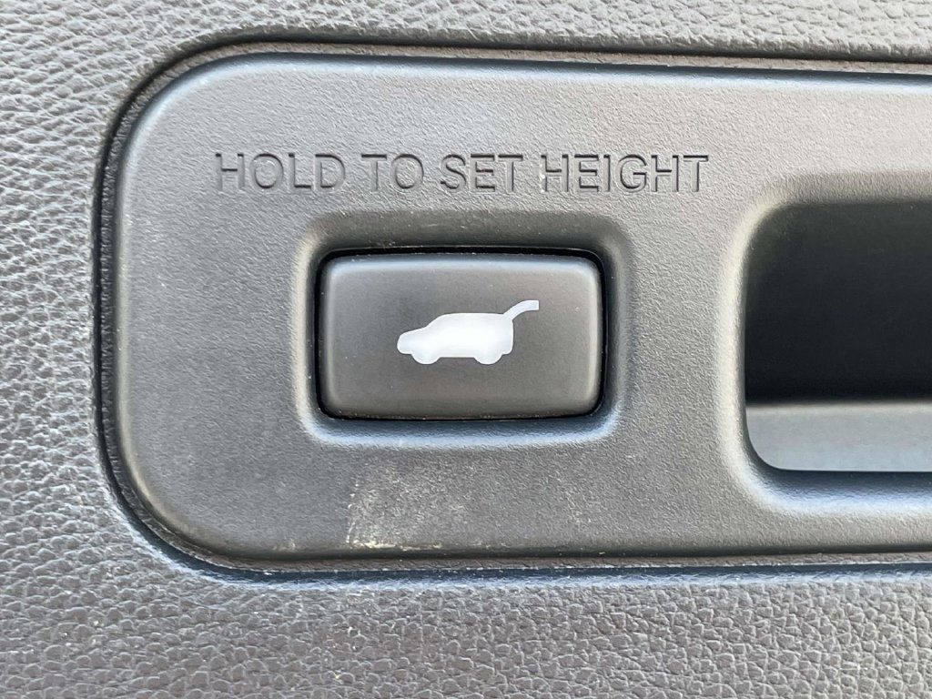Used 2023 Acura MDX w/ Advance Package AWD/4WD image 44