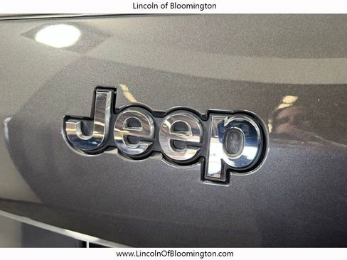 Used 2022 Jeep Grand Cherokee L Limited w/ Trailer Tow Group (B) AWD/4WD image 30
