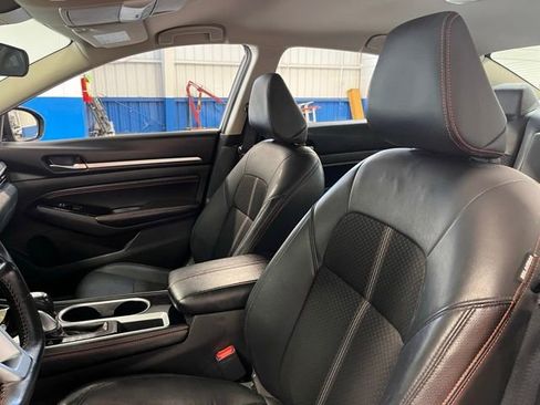 Used 2023 Nissan Altima 2.5 SR FWD image 23