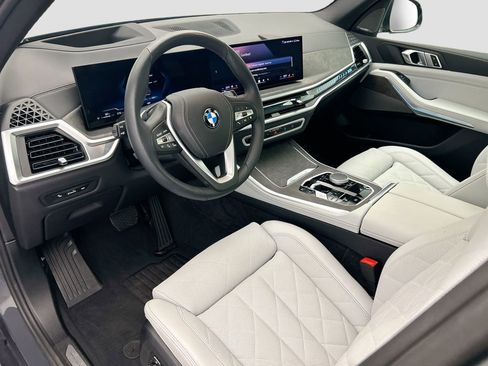 Certified 2026 BMW X5 sDrive40i w/ Climate Comfort Package image 9