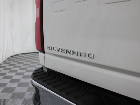 Used 2024 Chevrolet Silverado 3500 LT w/ Convenience Package RWD image 26