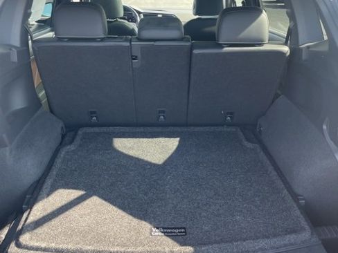 Used 2022 Volkswagen Tiguan SEL R-Line image 23