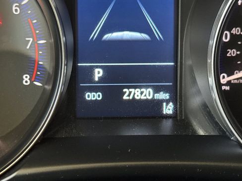 Used 2021 Toyota C-HR LE FWD image 25