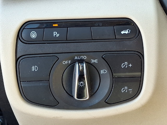 Used 2019 INFINITI QX50 Essential w/ Premium Heat Package AWD/4WD image 19