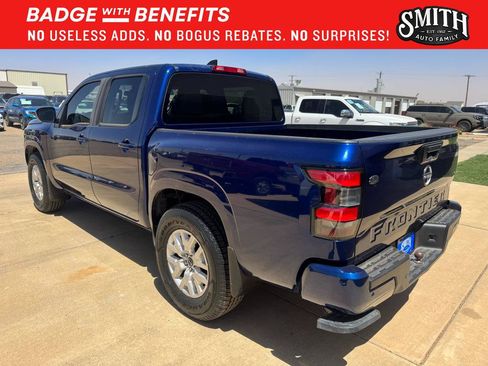 Used 2022 Nissan Frontier SV w/ Technology Package RWD image 15