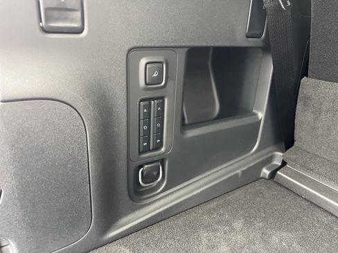 New 2025 Ford Expedition Active image 35