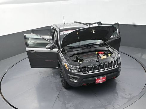 Used 2019 Jeep Compass Trailhawk AWD/4WD image 41