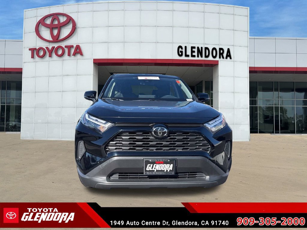 Certified 2025 Toyota RAV4 LE FWD image 3