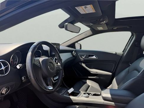 Used 2020 Mercedes-Benz GLA 250 4MATIC image 14