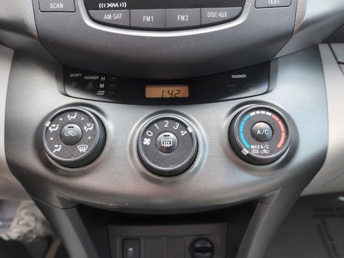 Used 2011 Toyota RAV4 2WD w/ Upgrade Value Pkg image 22