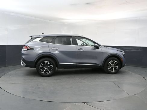 Used 2023 Kia Sportage EX AWD/4WD image 6