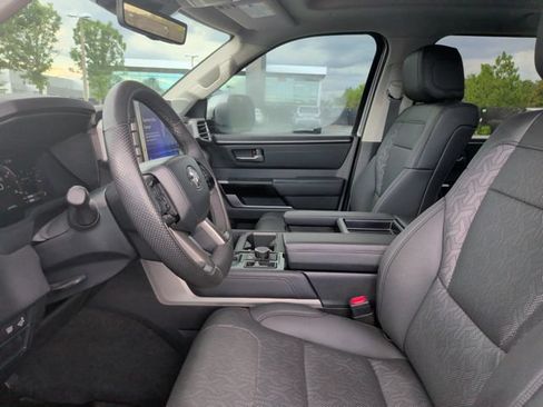 Used 2024 Toyota Tundra Limited AWD/4WD image 16
