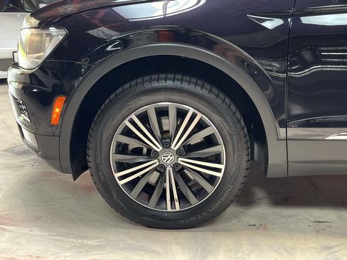 Used 2019 Volkswagen Tiguan SEL AWD/4WD image 31