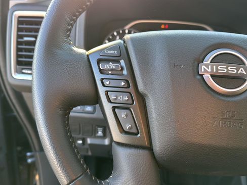 Used 2024 Nissan Frontier SV w/ SV Convenience Package image 20