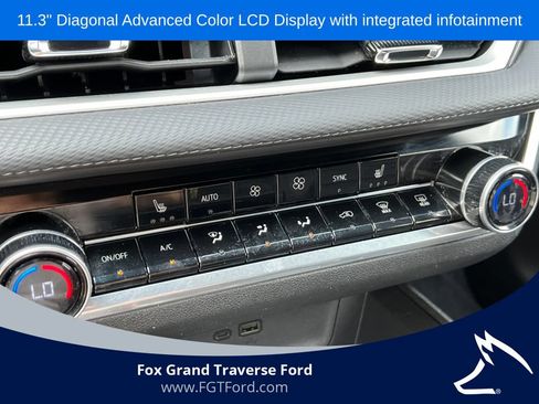 Used 2025 Chevrolet Equinox LT w/ Convenience Package II AWD/4WD image 24