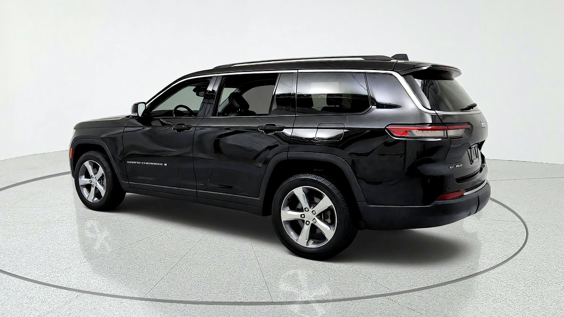 Used 2021 Jeep Grand Cherokee L Limited AWD/4WD image 3