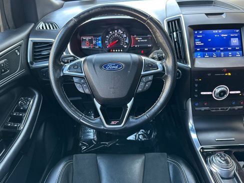 Used 2020 Ford Edge ST w/ Equipment Group 401A image 17