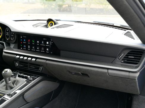 Used 2022 Porsche 911 GT3 image 30