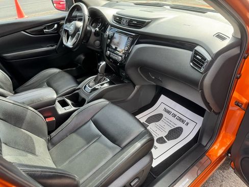 Used 2022 Nissan Rogue Sport SL w/ Premium Package image 31