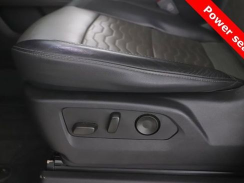 Used 2024 Chevrolet Silverado 2500 ZR2 w/ Technology Package AWD/4WD image 20