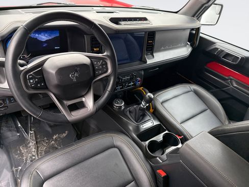 Used 2024 Ford Bronco Badlands image 14