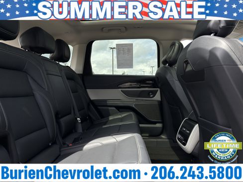 Used 2024 Lincoln Nautilus Premier w/ Equipment Group 102A AWD/4WD image 24