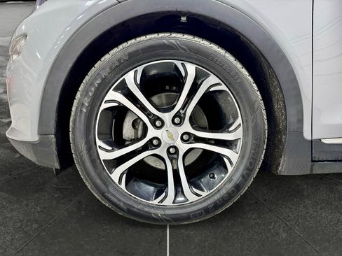 Used 2019 Chevrolet Bolt Premier w/ Infotainment Package image 30