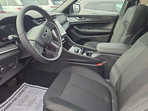 New 2026 Jeep Grand Cherokee Laredo X AWD/4WD image 11