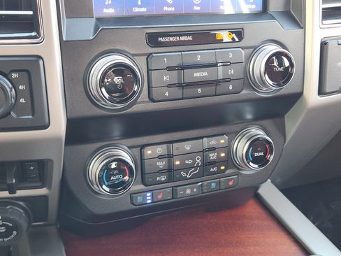 Used 2020 Ford F250 King Ranch w/ King Ranch Ultimate Package AWD/4WD image 13