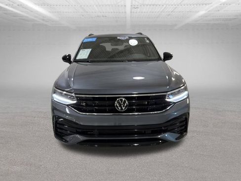 Certified 2024 Volkswagen Tiguan SE R-Line w/ MDO Package, Three-Row FWD image 2