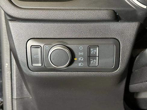 Used 2021 Ford Escape SE w/ Convenience Package image 17