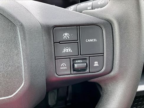 Used 2026 Toyota RAV4 LE AWD/4WD image 21