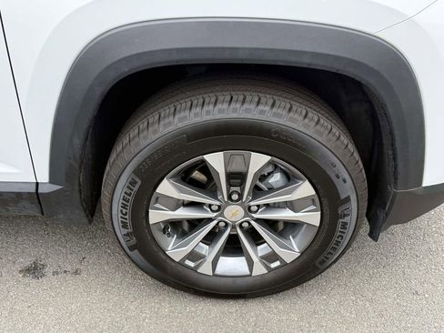 Used 2026 Chevrolet Equinox LT w/ Convenience Package II AWD/4WD image 12