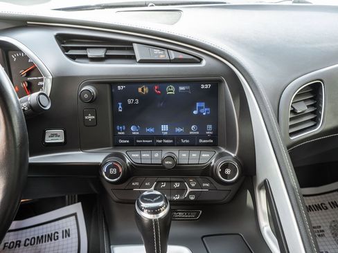 Used 2018 Chevrolet Corvette Stingray Coupe w/ Battery Protection Package image 17