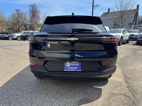 Used 2025 Chevrolet Equinox EV LT image 4