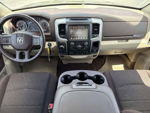 Used 2017 RAM 1500 Big Horn AWD/4WD image 18