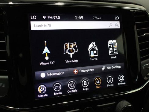 Used 2019 Jeep Grand Cherokee Laredo image 38