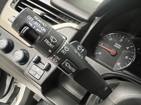 Used 2020 GMC Yukon Denali w/ Open Road Package image 31