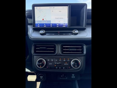 Used 2024 Ford Maverick Lariat w/ Black Appearance Package FWD image 12