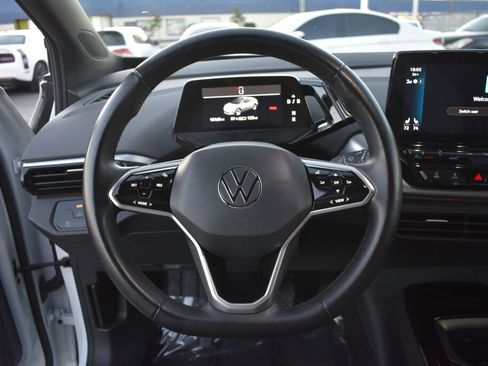 Used 2022 Volkswagen ID.4 Pro image 20