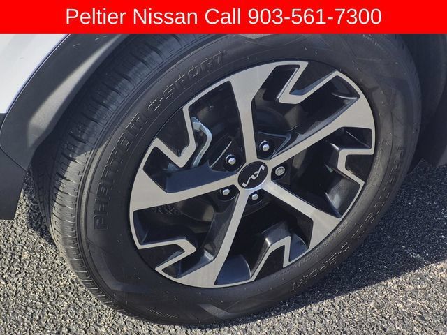 Used 2024 Kia Sportage EX FWD image 7