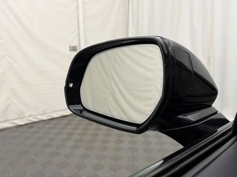 Used 2017 Bentley Bentayga AWD/4WD image 16