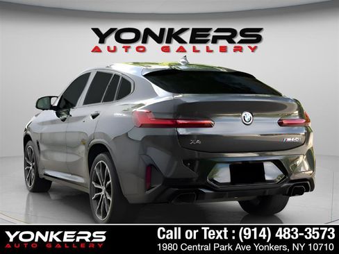 Used 2022 BMW X4 M40i w/ Premium Package image 4