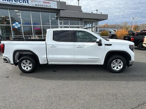 Used 2024 GMC Sierra 1500 SLE image 8