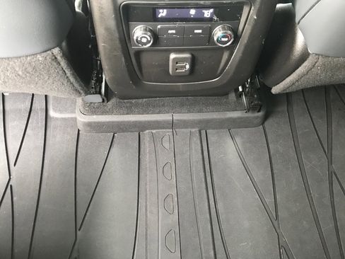 Certified 2023 Buick Enclave Essence w/ LPO, Floor Liner Package image 34