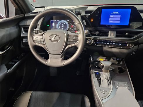Used 2024 Lexus UX 250h F Sport FWD image 9