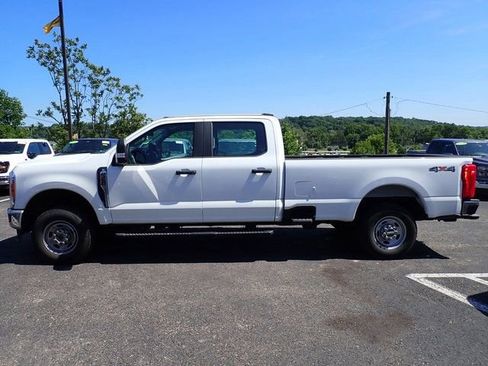 Used 2023 Ford F250 XL w/ XL Driver Assist Package AWD/4WD image 2