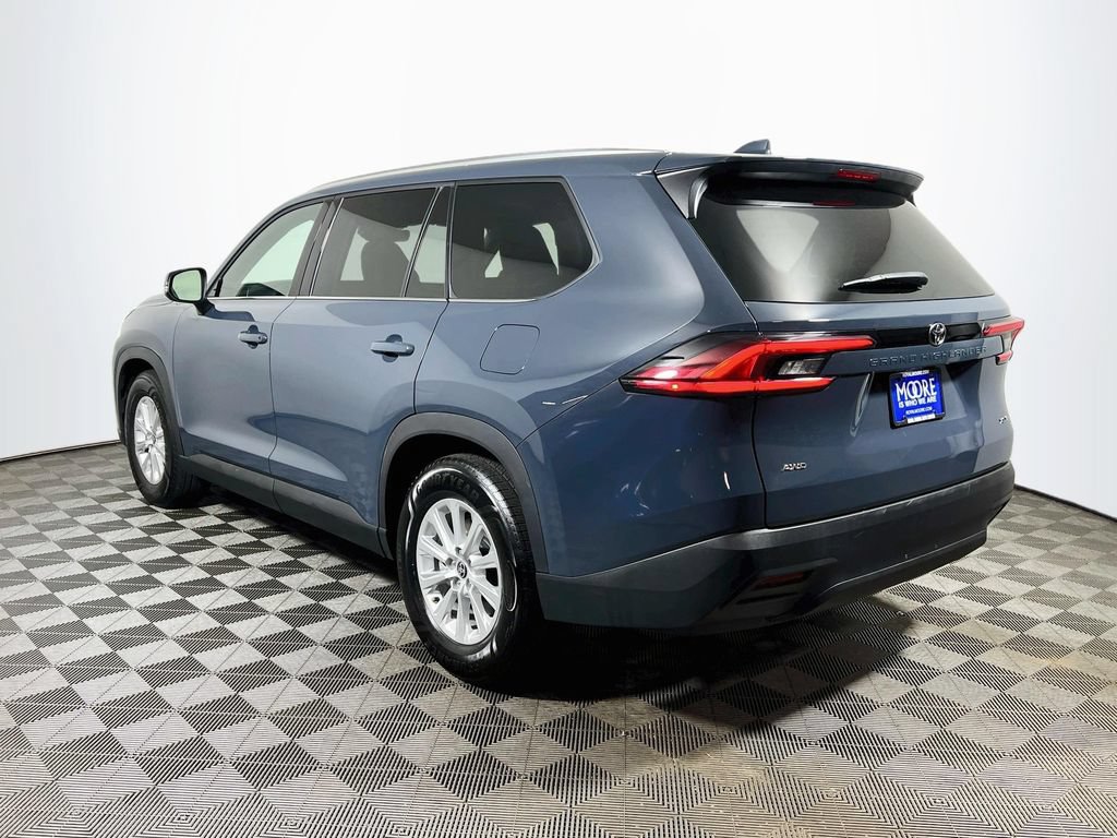 Certified 2025 Toyota Grand Highlander AWD image 5