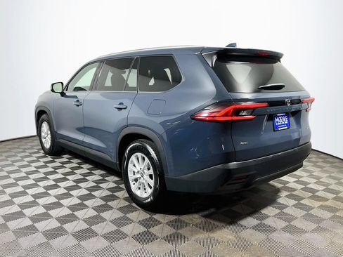 Certified 2025 Toyota Grand Highlander AWD image 5