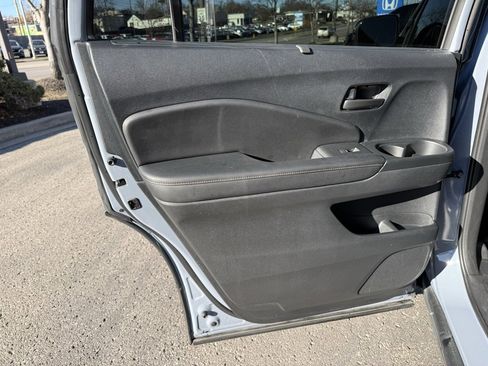 Used 2023 Honda Passport TrailSport image 32